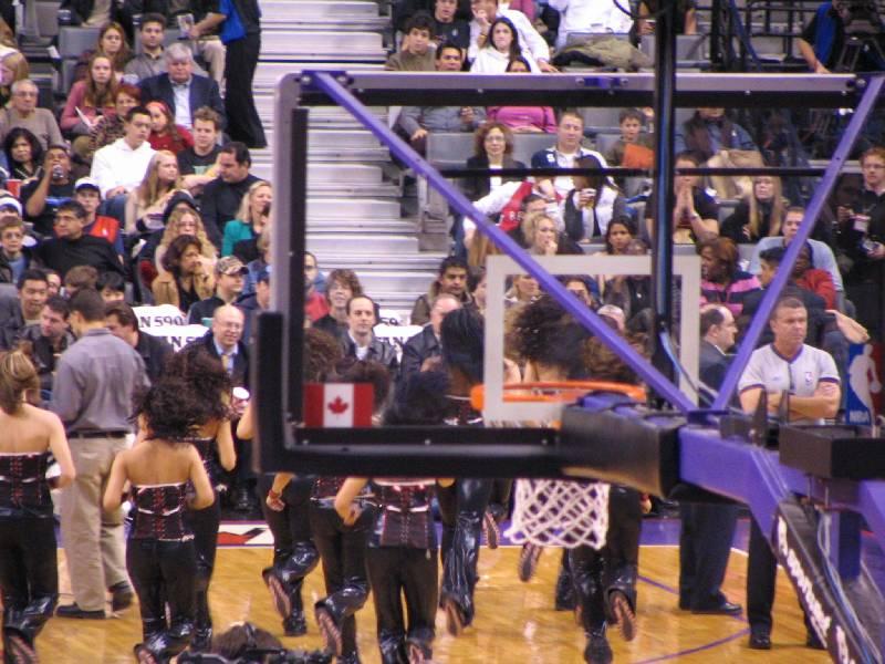 Raptors - 02.04.2005 060.jpg